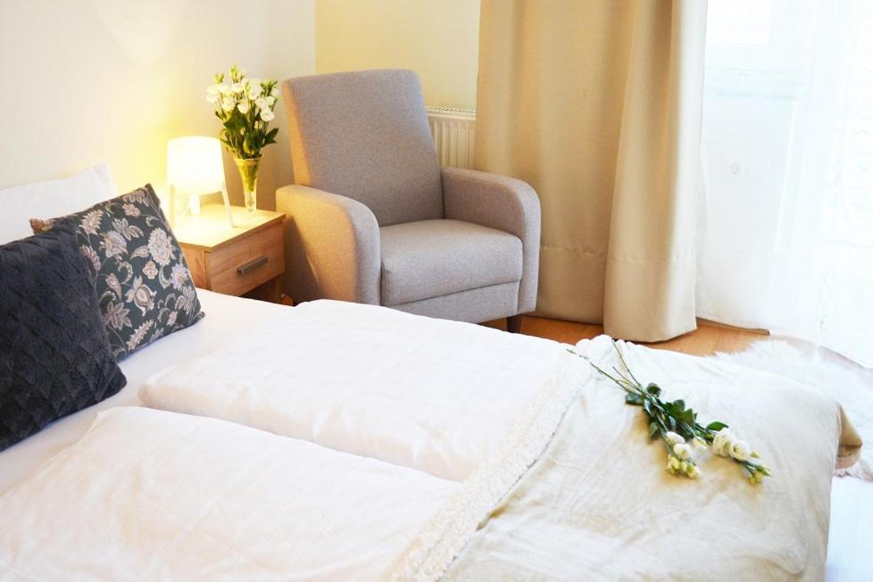 Bed and Breakfast Gyula Wellness Panzió Exterior foto